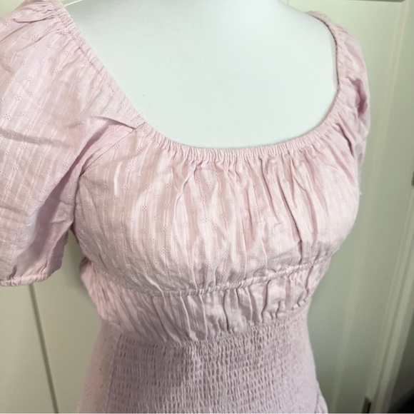 Le Lis pink short puff sleeve smock dress NWT size Medium - Picture 2 of 11